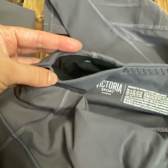 Victoria Sport Lavender High Rise Mesh Details Leggings Size Medium - Picture 7 of 9